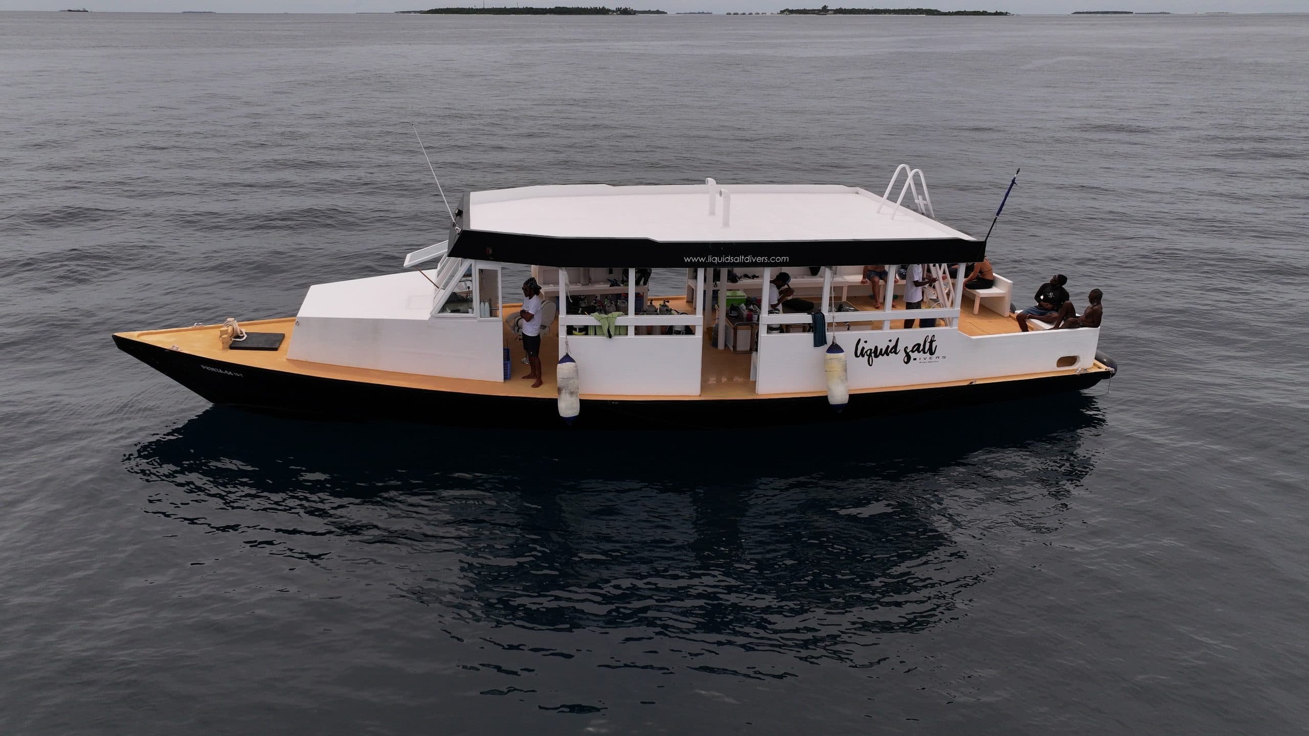 Hanifaru Bay Diving Adventure
